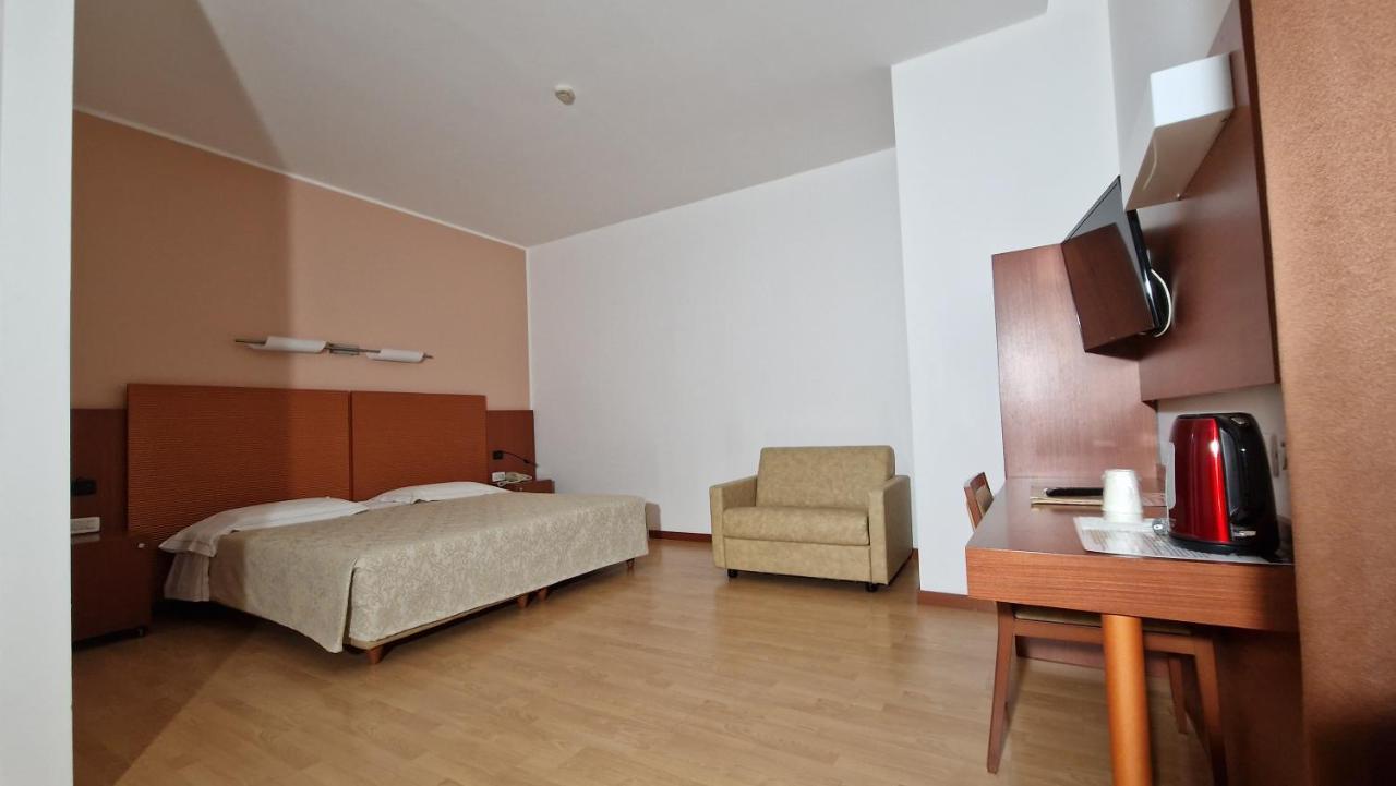 Bella Italia Palace Hotel Novara Luaran gambar