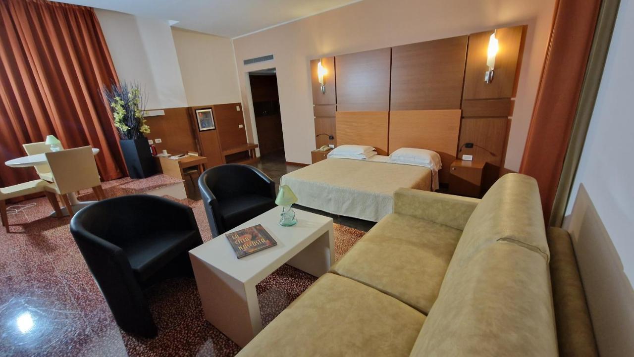 Bella Italia Palace Hotel Novara Luaran gambar
