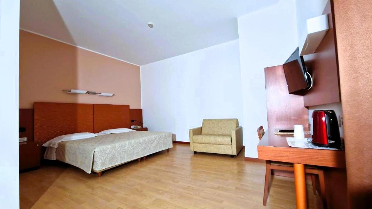 Bella Italia Palace Hotel Novara Luaran gambar